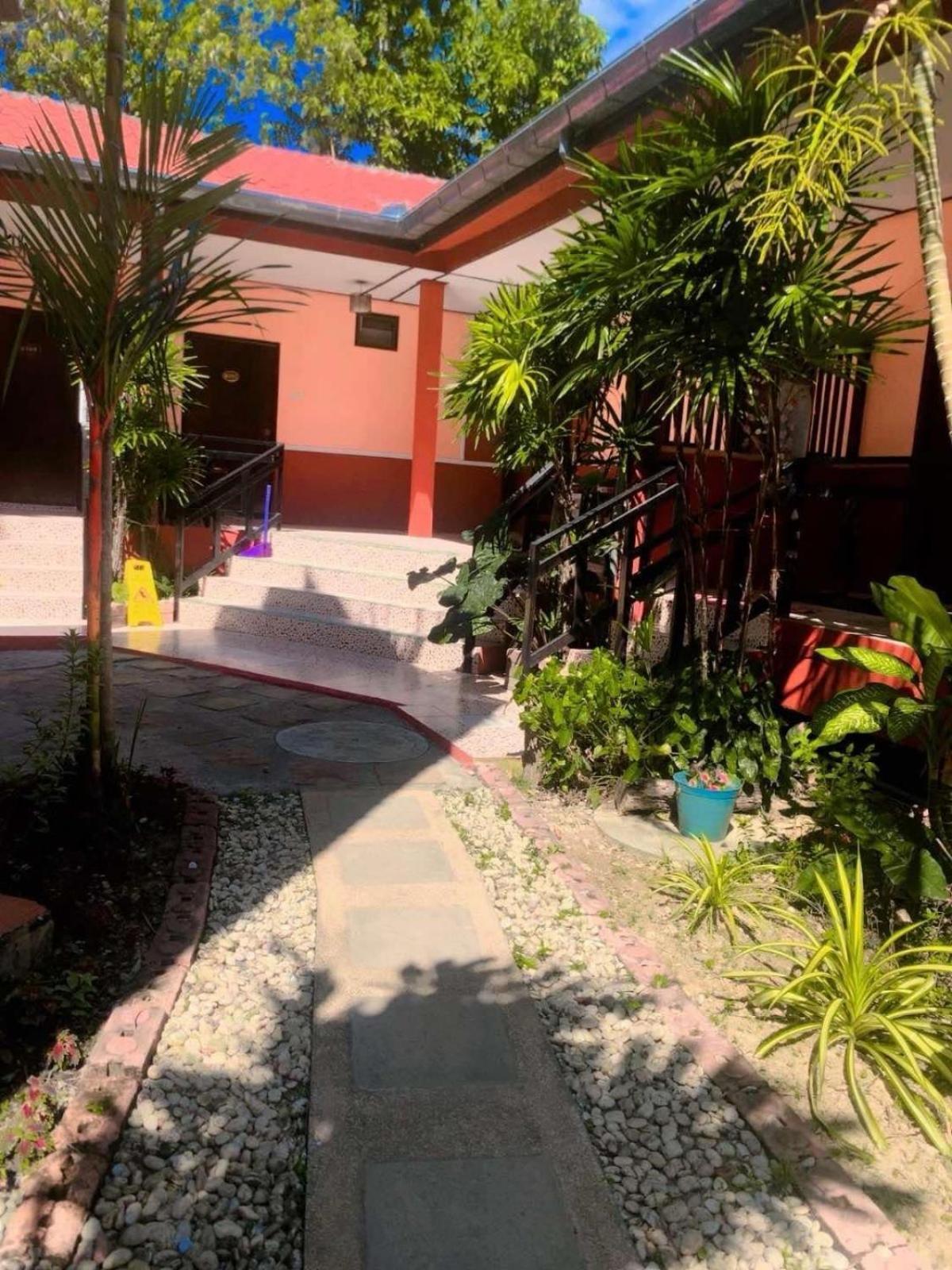 Nin Kantiang Bay Koh Lanta Exterior photo